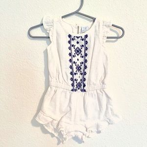 Ruffle sleeve romper